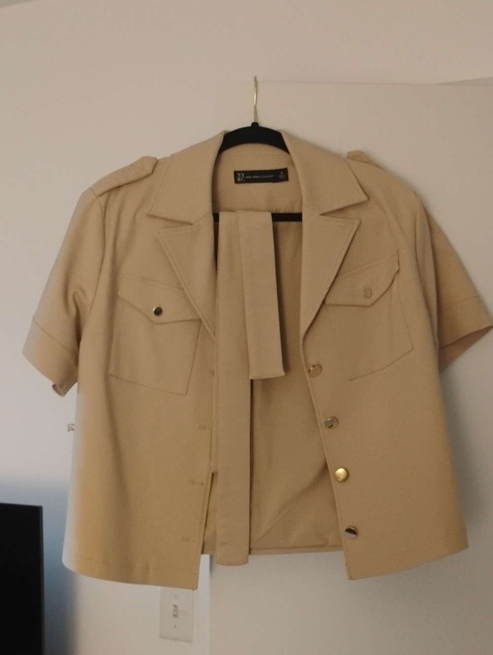 New York & Company Short Sleeve Beige Blazer with Belt